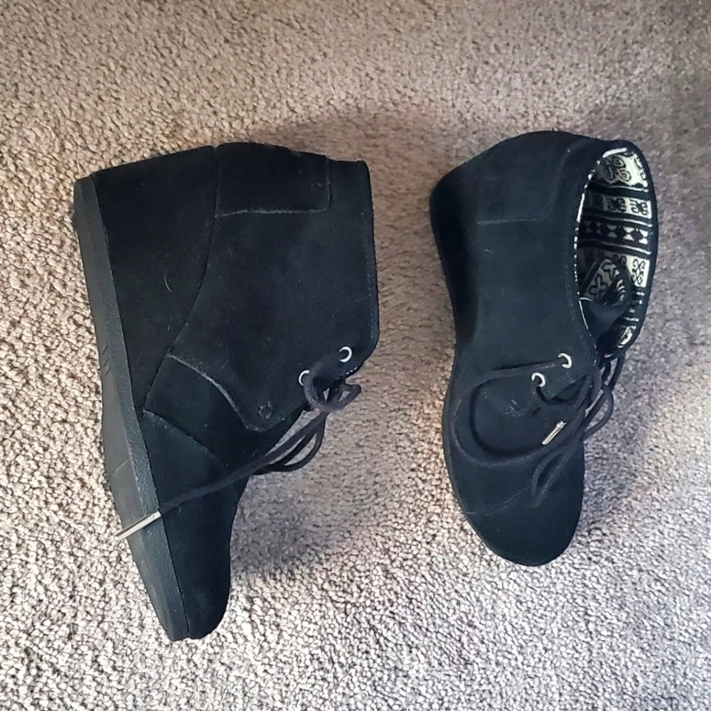 Toms Kala black suede lace up wedge bootie